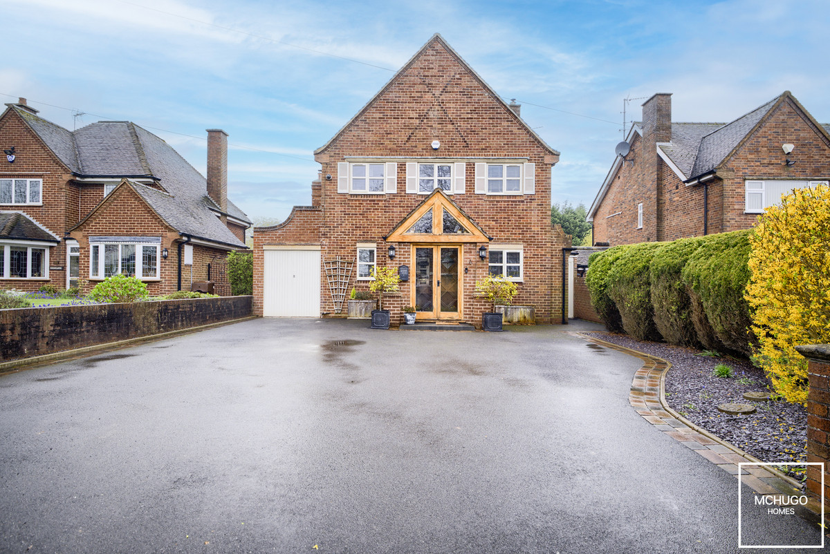 4 bed detached house for sale in Bromsgrove Road, Halesowen  - Property Image 1