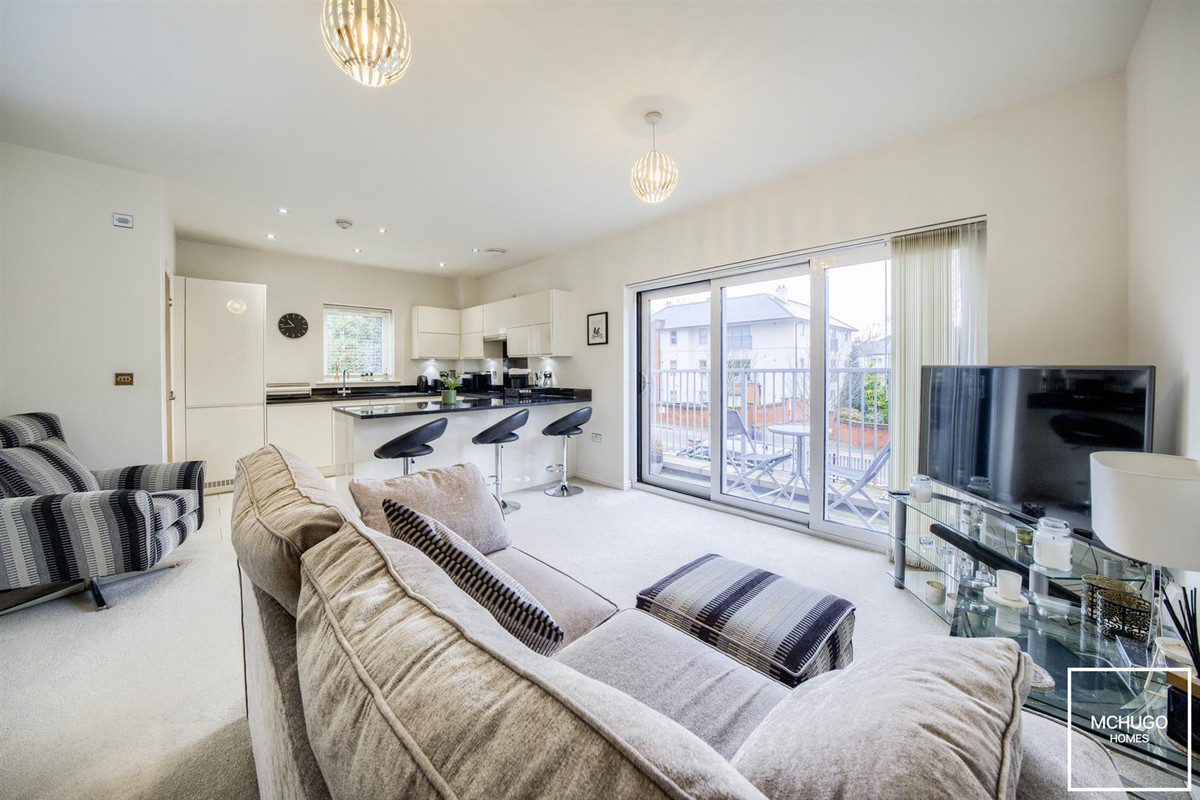 2 bed flat for sale in Highfield Road, Birmingham  - Property Image 1