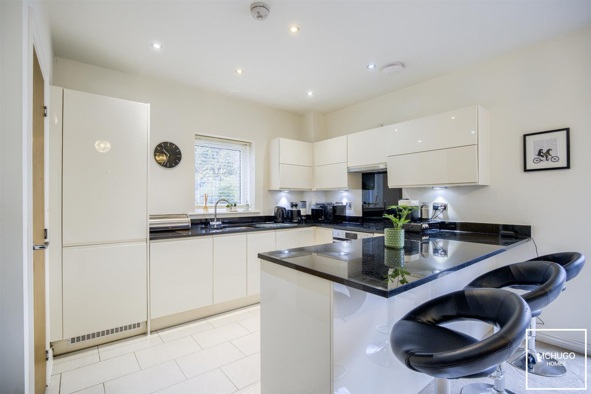 2 bed flat for sale in Highfield Road, Birmingham  - Property Image 3