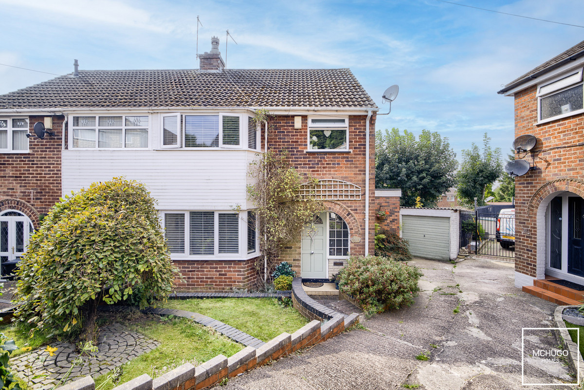 3 bed semi-detached house for sale in Conway Avenue, Oldbury  - Property Image 1