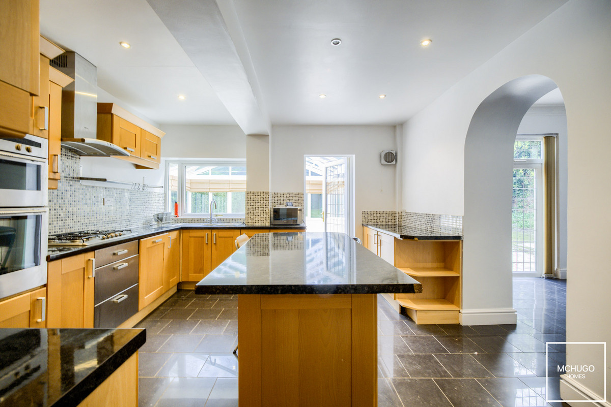 5 bed detached house for sale in Carisbrooke Road, Birmingham  - Property Image 7