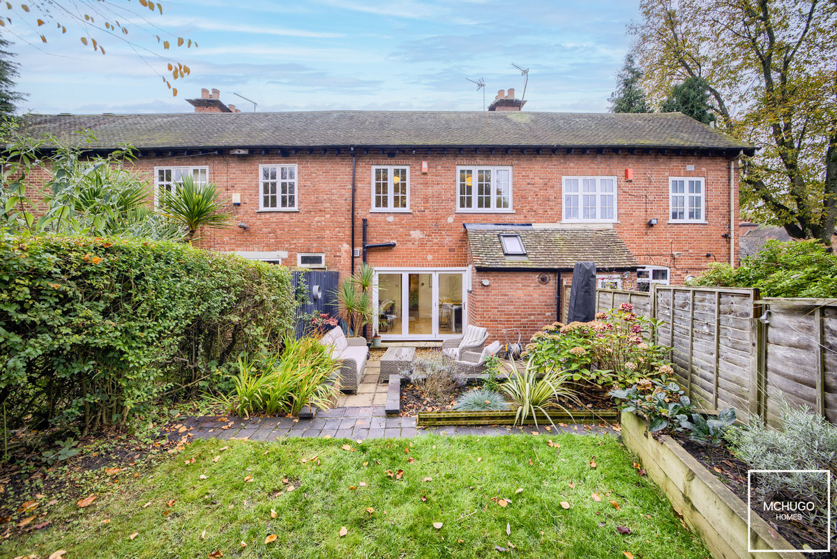 3 bed terraced house for sale in The Circle, Birmingham, B17