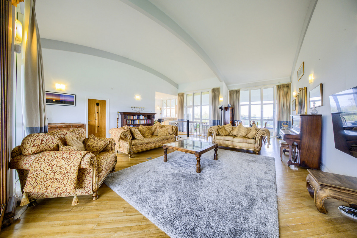 4 bed flat for sale in Yew Tree Road, Birmingham  - Property Image 5