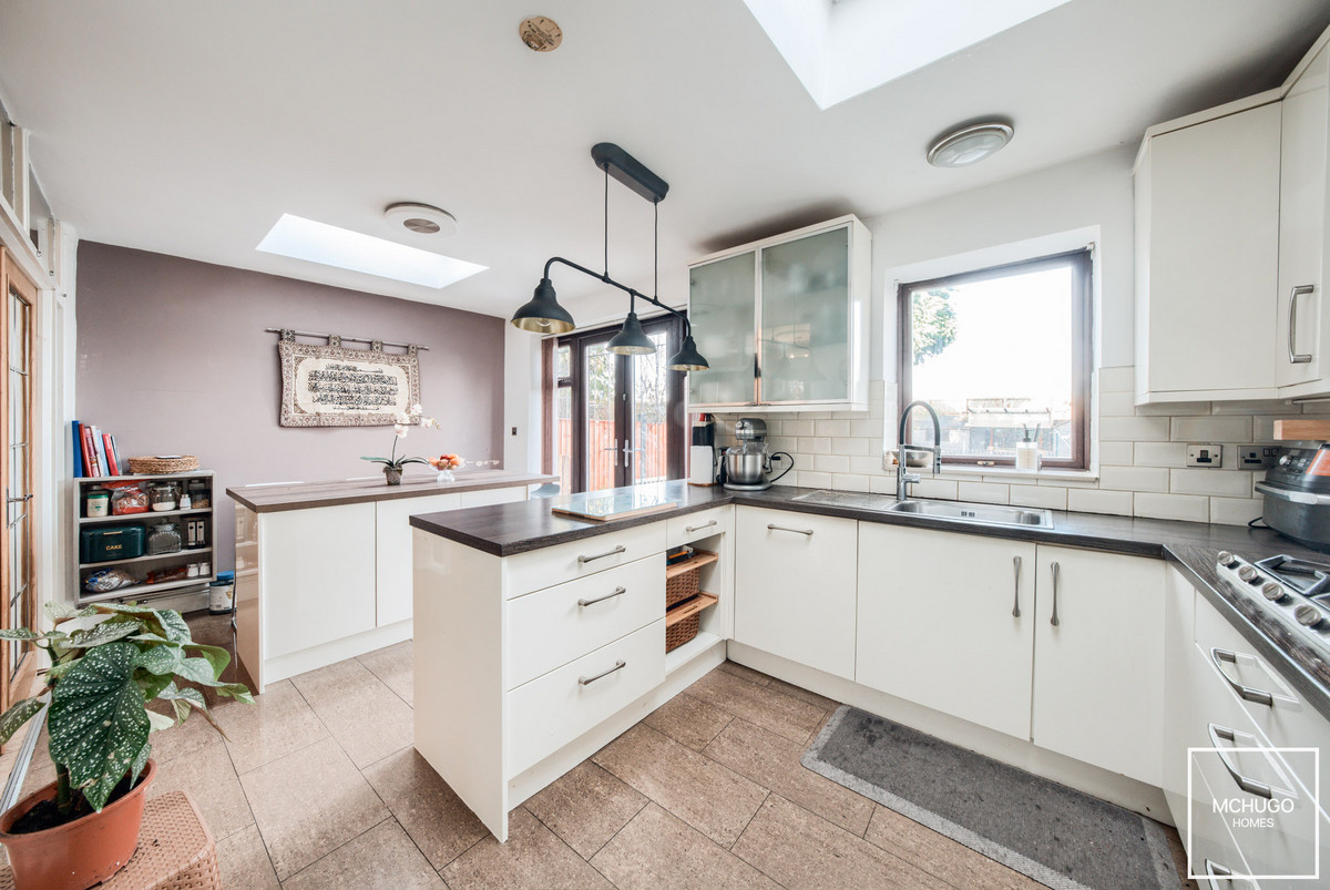 5 bed semi-detached house for sale in City Road, Birmingham  - Property Image 5