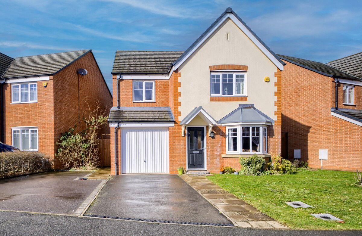 4 bed detached house for sale in Martineau Drive, Harborne, Birmingham, B32 2AS