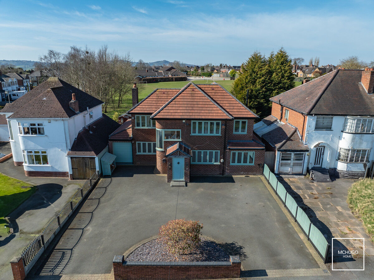 4 bed detached house for sale in Carters Lane, Halesowen, B62