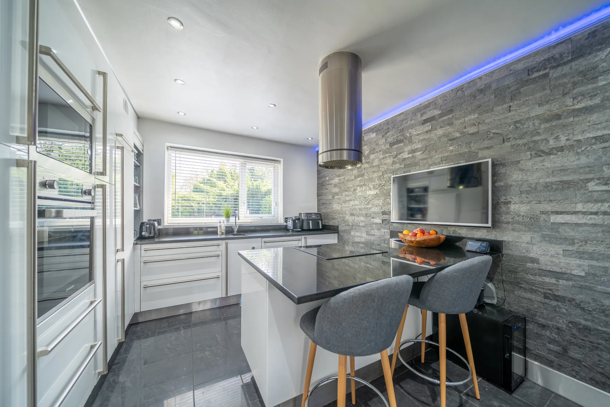 4 bed semi-detached house for sale in Claremont Avenue, Liverpool  - Property Image 3
