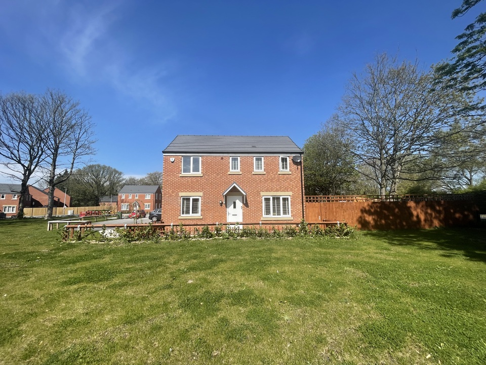 ***CHECK OUT THE VIDEO TOUR***<br />
***LOOK AT THE PLOT***<br
/>
<br
/>
North Wall are delighted to welcome to the market this immaculate, show-home standard detached house built in 2021 with four double bedrooms and 3.5 bathrooms! There is no plot like this on Poppy Fields, at the head of the road, with a huge green in front and occupying a much larger than average plot, this really is something special!