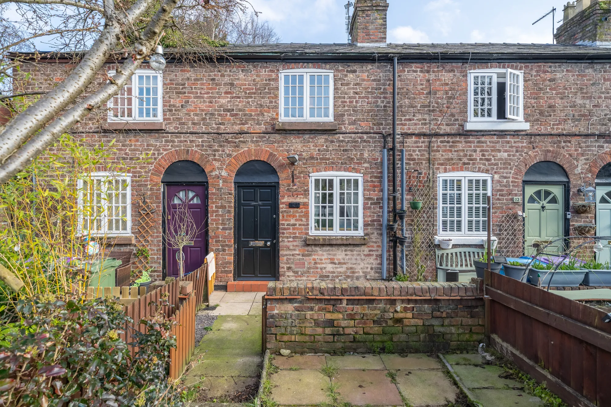Charming Grade II Listed Cottage in Gateacre Village Conservation Area. 2 bed, character-filled interior, ground floor shower room. Private lawn garden, patio. No chain. A magical oasis combining historic charm with modern living. Ideal for creating lasting memories.