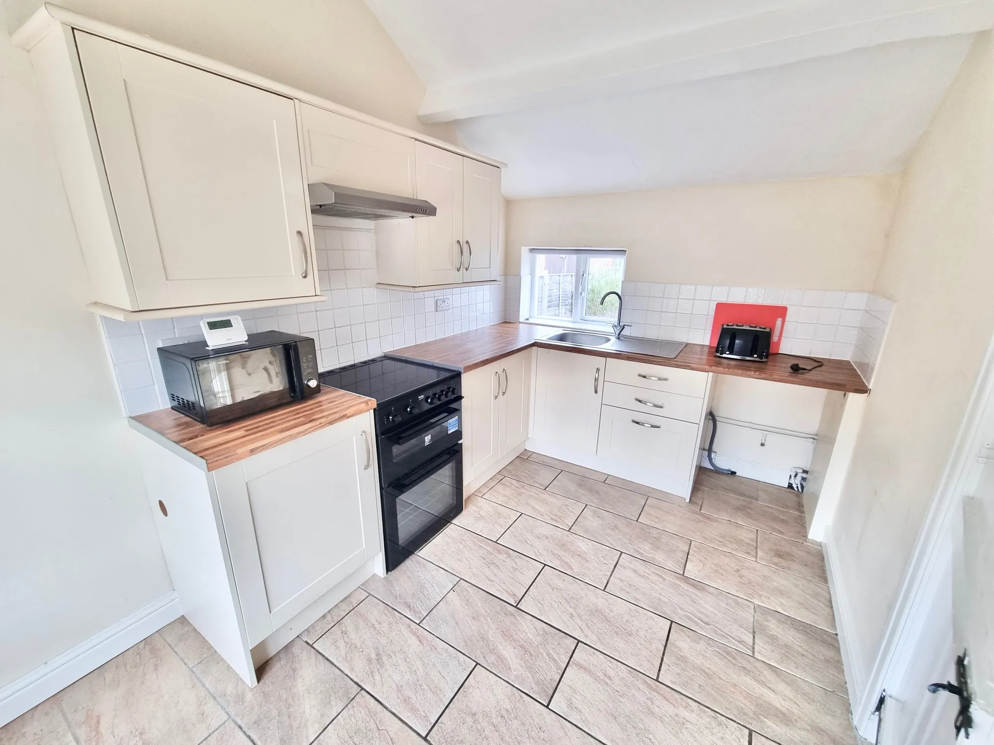 1 bed semi-detached bungalow to rent in Mill Lane, Southport  - Property Image 2
