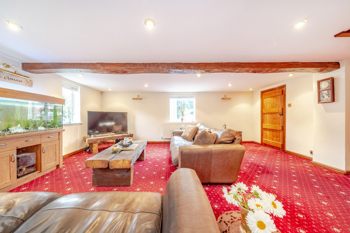 6 bed detached house for sale in Dicklow Cob, Macclesfield  - Property Image 24