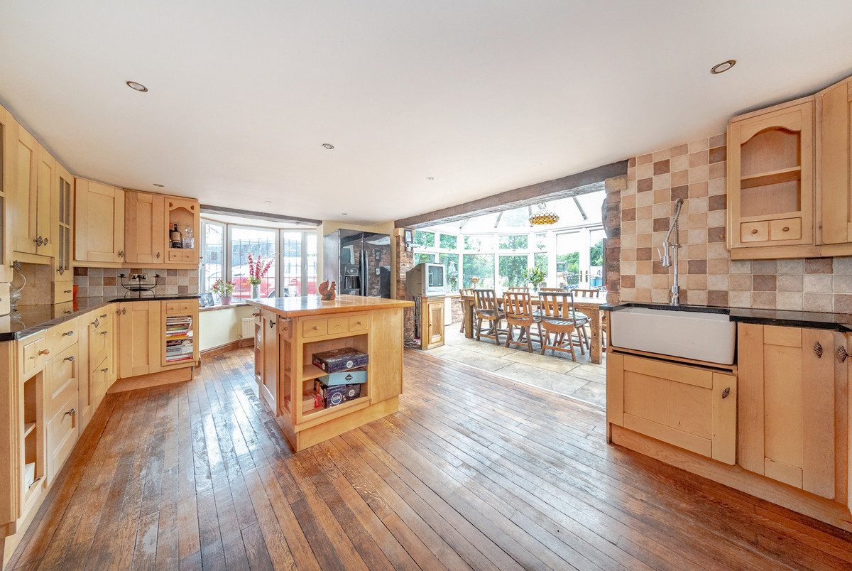 6 bed detached house for sale in Dicklow Cob, Macclesfield  - Property Image 2
