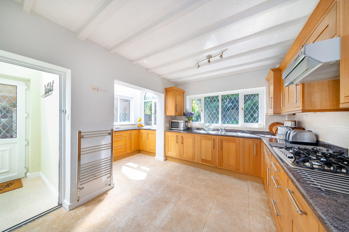 5 bed detached house for sale in Green Lane, Stockport  - Property Image 8
