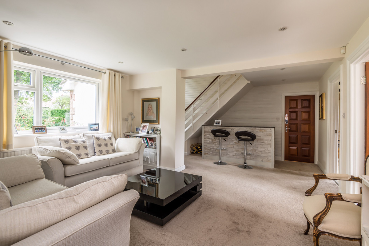 5 bed detached house for sale in Moss Lane, Stockport 4