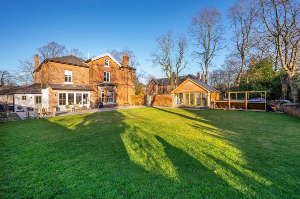 6 bed semi-detached house for sale in Victoria Avenue, Manchester 6