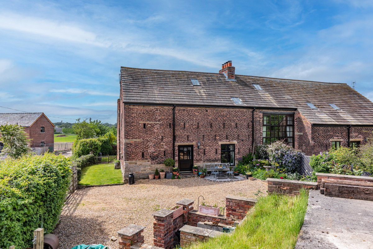 5 bed barn conversion for sale in Old Hall Lane, Stockport  - Property Image 22