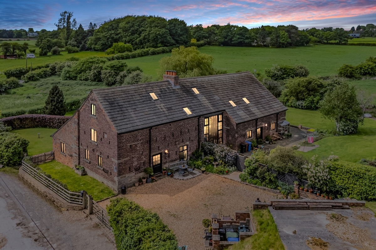 5 bed barn conversion for sale in Old Hall Lane, Stockport, SK7