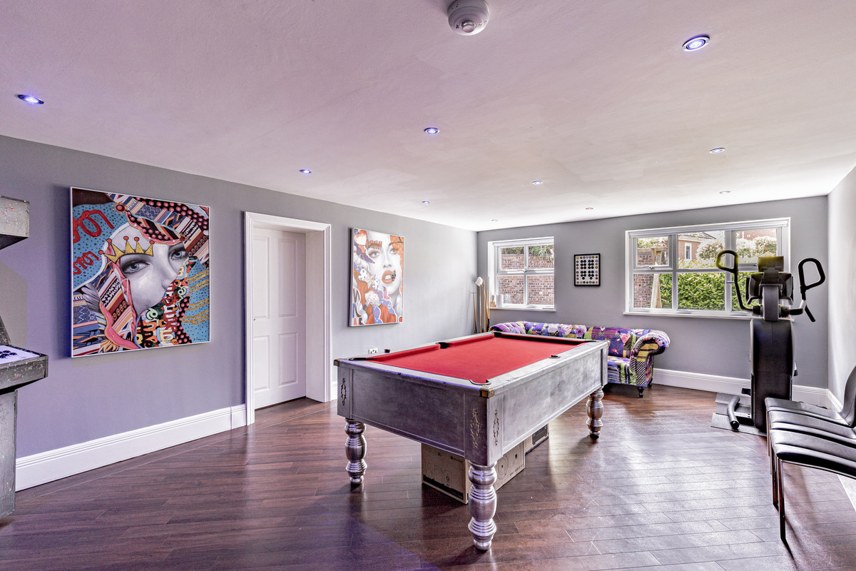 5 bed detached house for sale in West End Avenue, Cheadle 8