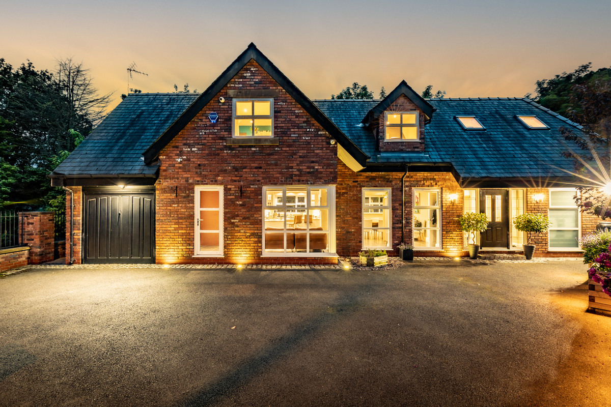 5 bed detached house for sale in West End Avenue, Cheadle  - Property Image 3