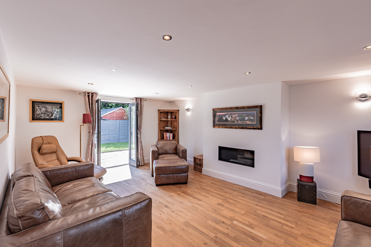 3 bed detached house for sale in Lees Lane, Macclesfield  - Property Image 7