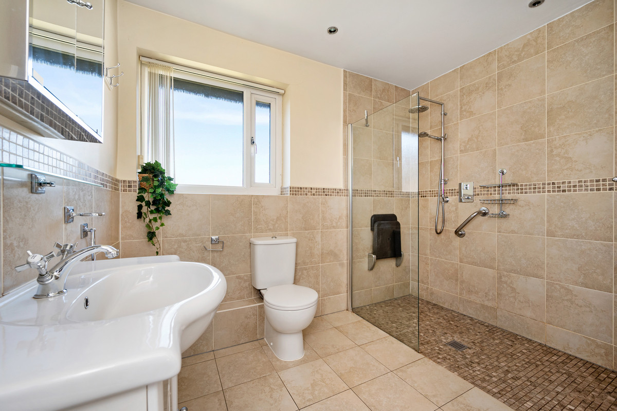 4 bed detached house for sale in Highfield Road, Cheadle 4