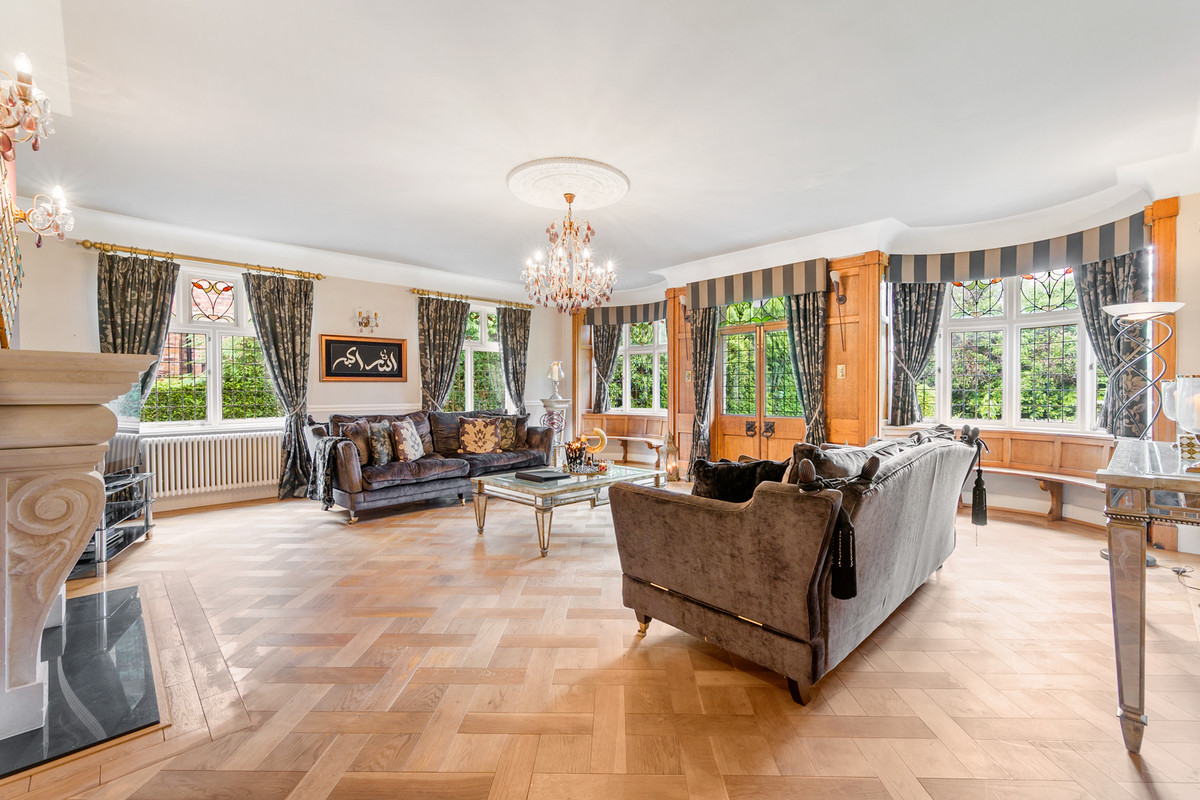 5 bed detached house for sale in Bramhall Lane South, Bramhall  - Property Image 9