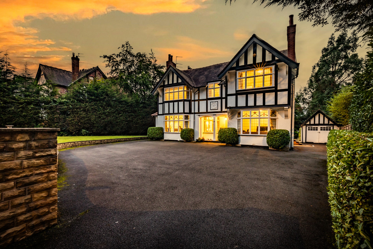 5 bed detached house for sale in Bramhall Lane South, Stockport, SK7