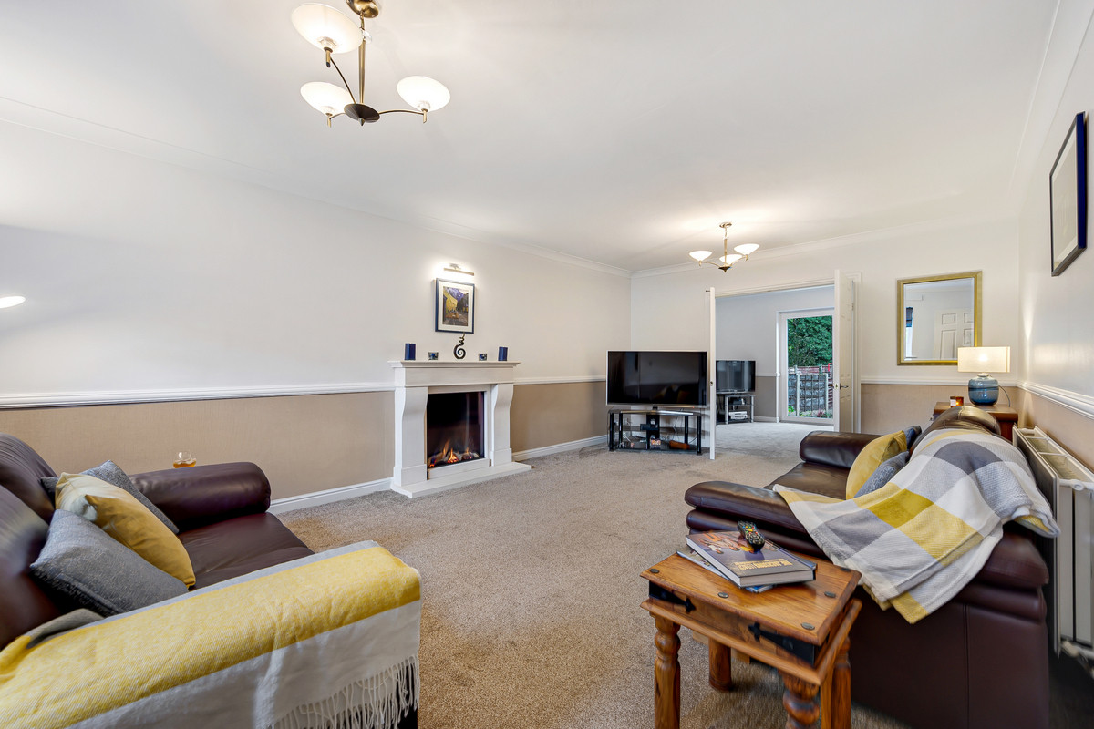 4 bed detached house for sale in Highfield Road, Cheadle 1