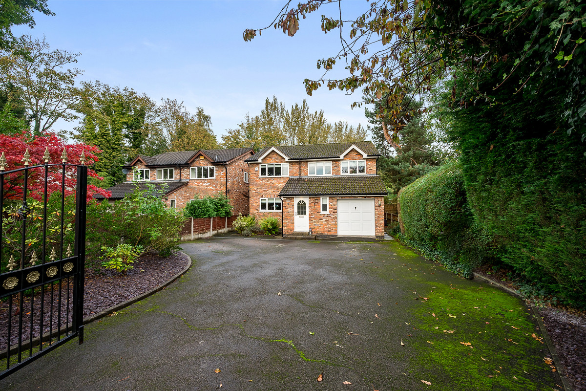 4 bed detached house for sale in Highfield Road, Cheadle 15