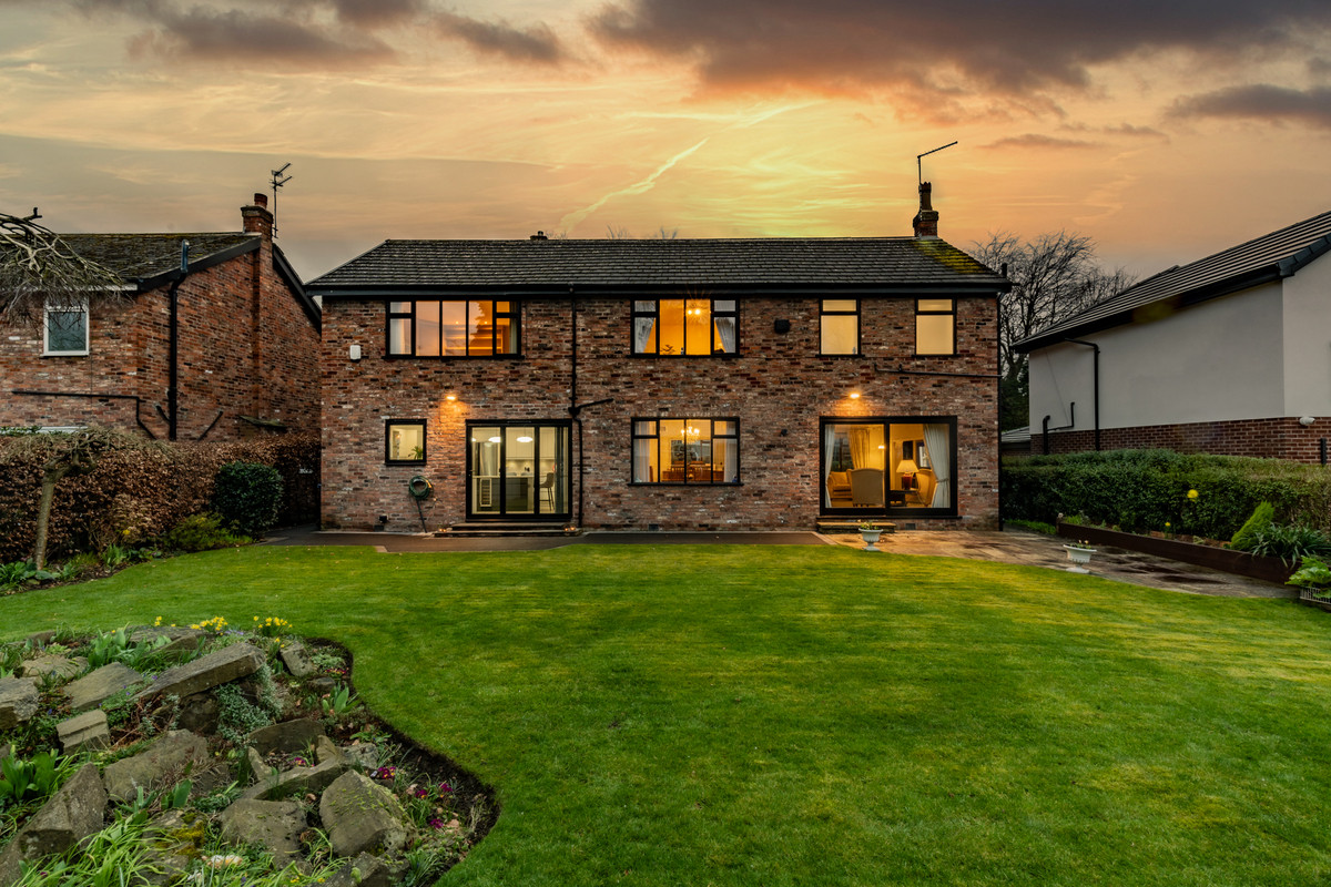 4 bed detached house for sale in Southern Crescent, Stockport  - Property Image 6