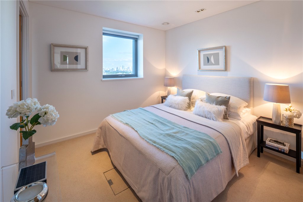 3 bed apartment for sale in Brock Street, London 4
