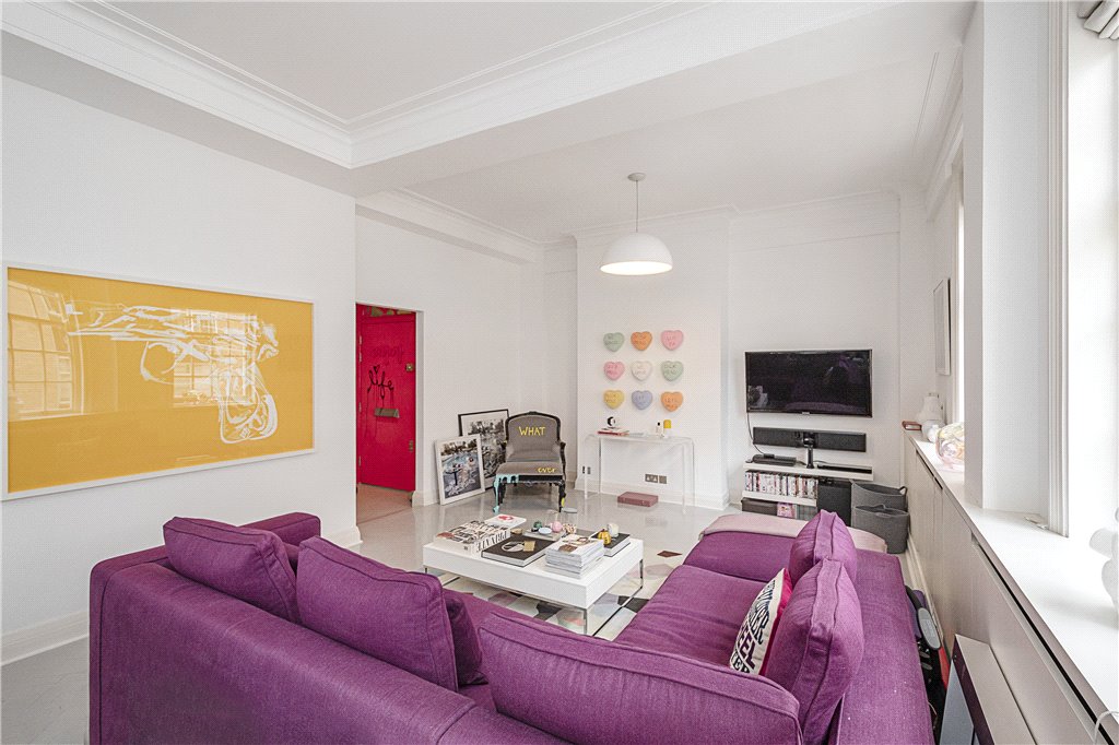 2 bed apartment for sale in Brompton Road, London 0