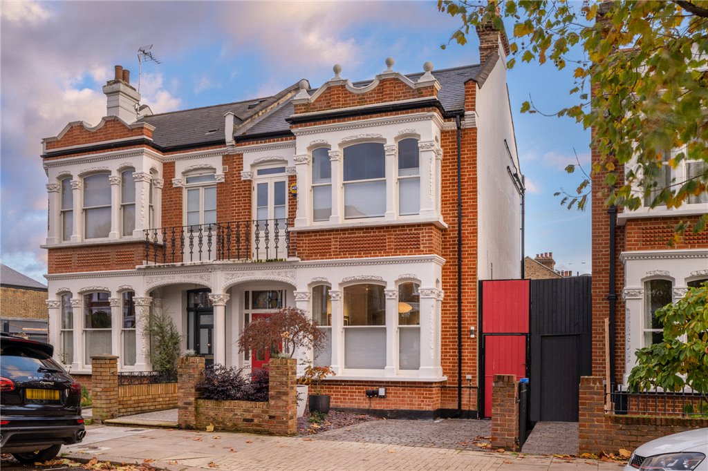 5 bed house for sale in Chevening Road, London 1