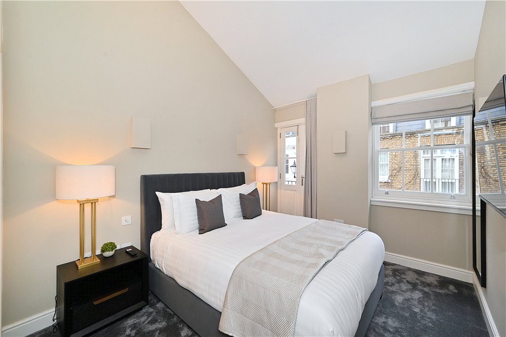 3 bed house for sale in Lancaster Mews, London  - Property Image 9