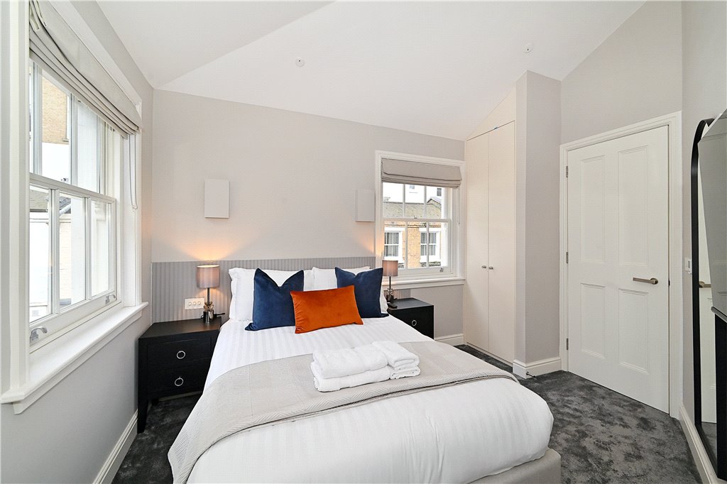 3 bed house for sale in Lancaster Mews, London  - Property Image 12