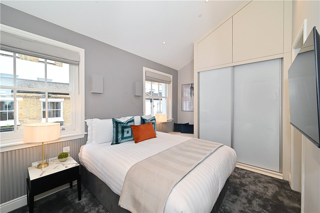 3 bed house for sale in Lancaster Mews, London 12