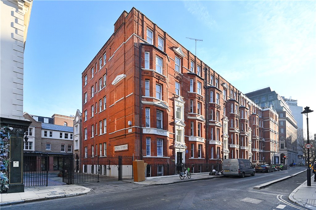 2 bed apartment for sale in Bury Place, London 0