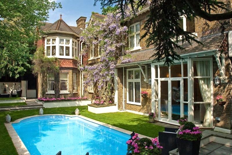 7 bed house to rent in Frognal, Hampstead 7
