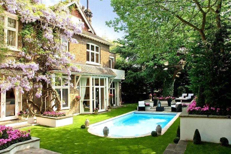 7 bed house to rent in Frognal, Hampstead  - Property Image 2