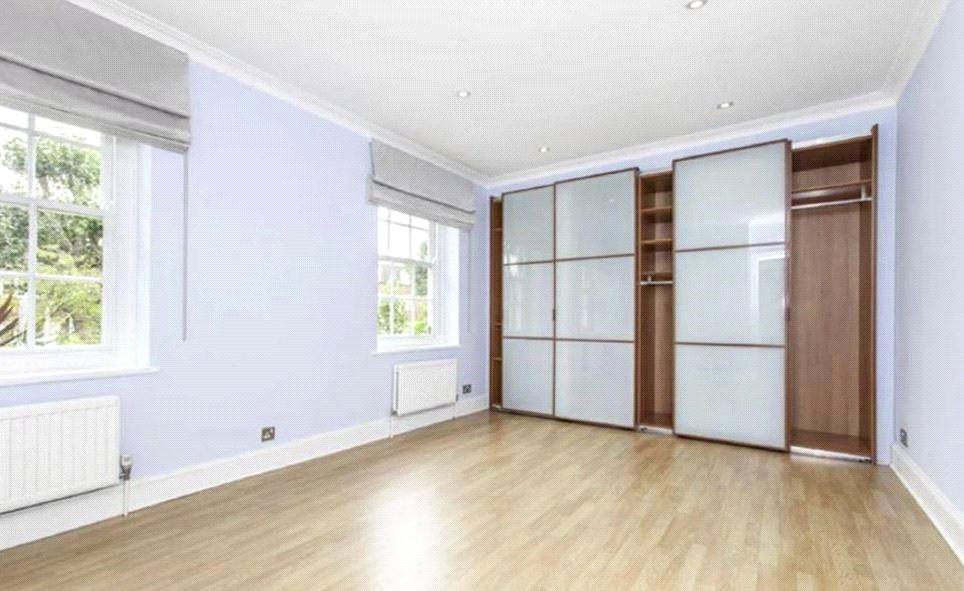 6 bed house to rent in Springfield Road, London 8