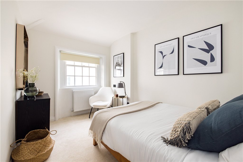 3 bed apartment for sale in Norfolk Place, London 3