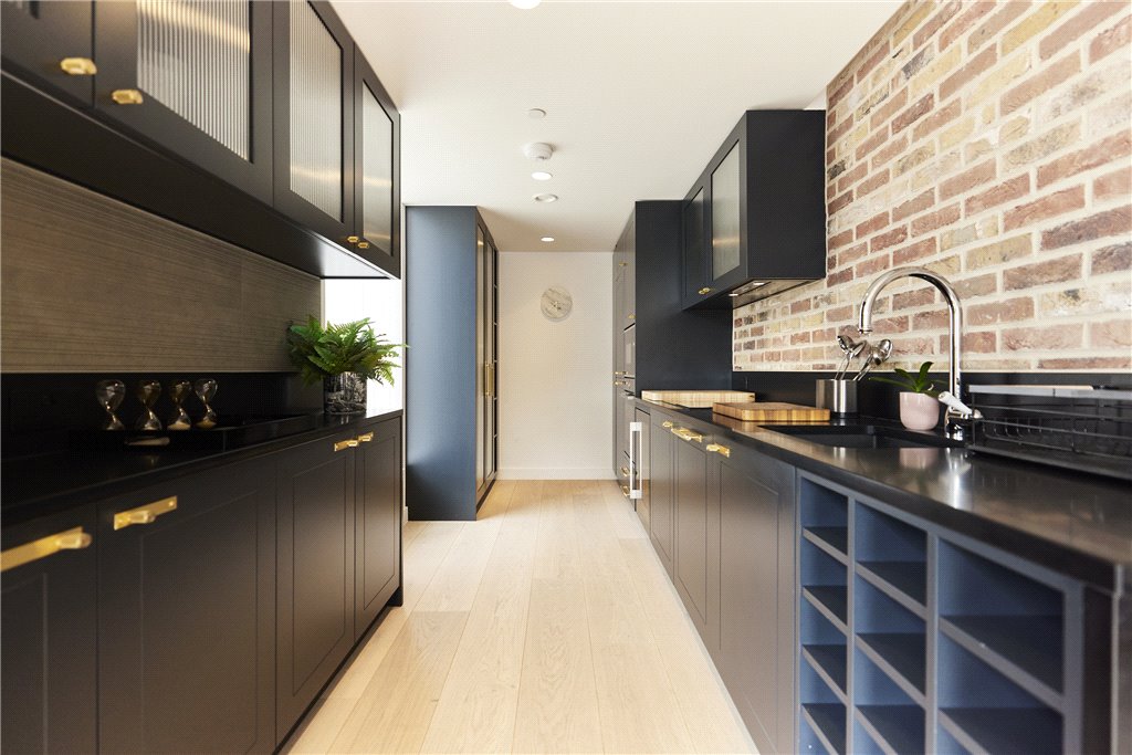 3 bed apartment for sale in Berwick Street, London 2