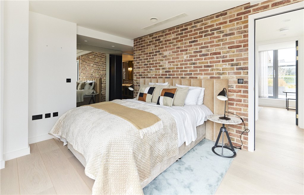 3 bed apartment for sale in Berwick Street, London 3