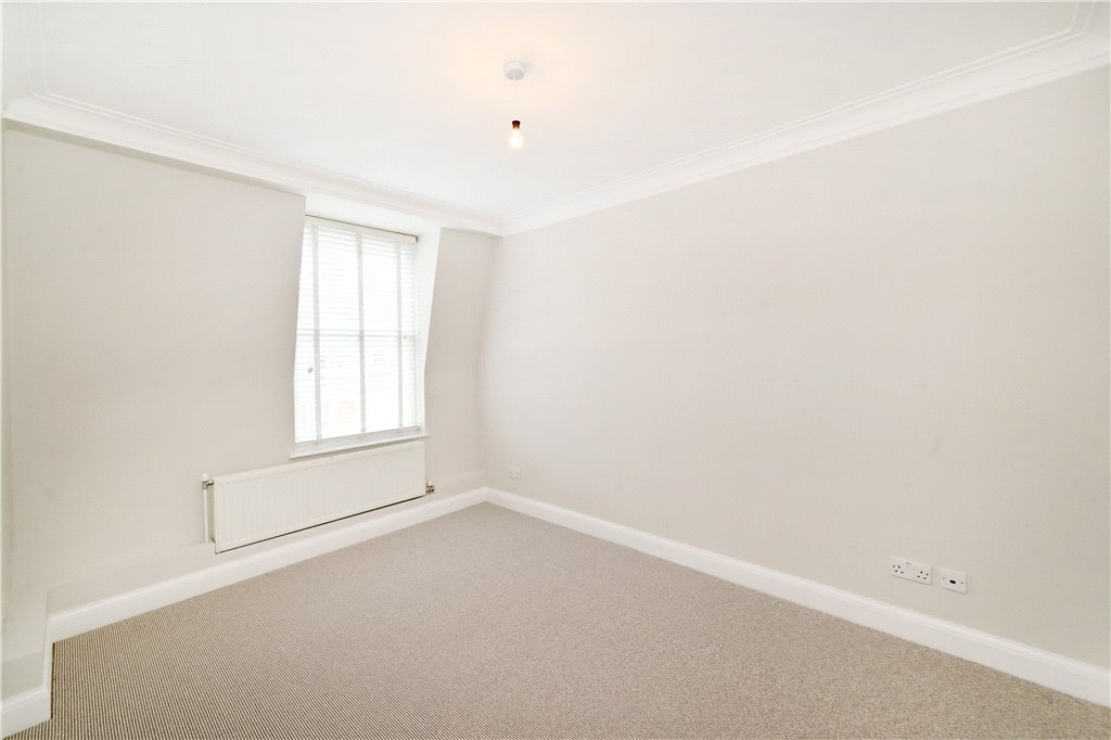 3 bed apartment for sale in Marylebone High Street, London 5