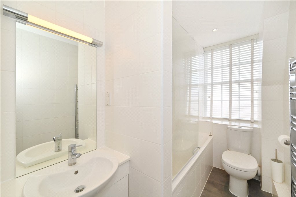 3 bed apartment for sale in Marylebone High Street, London 4