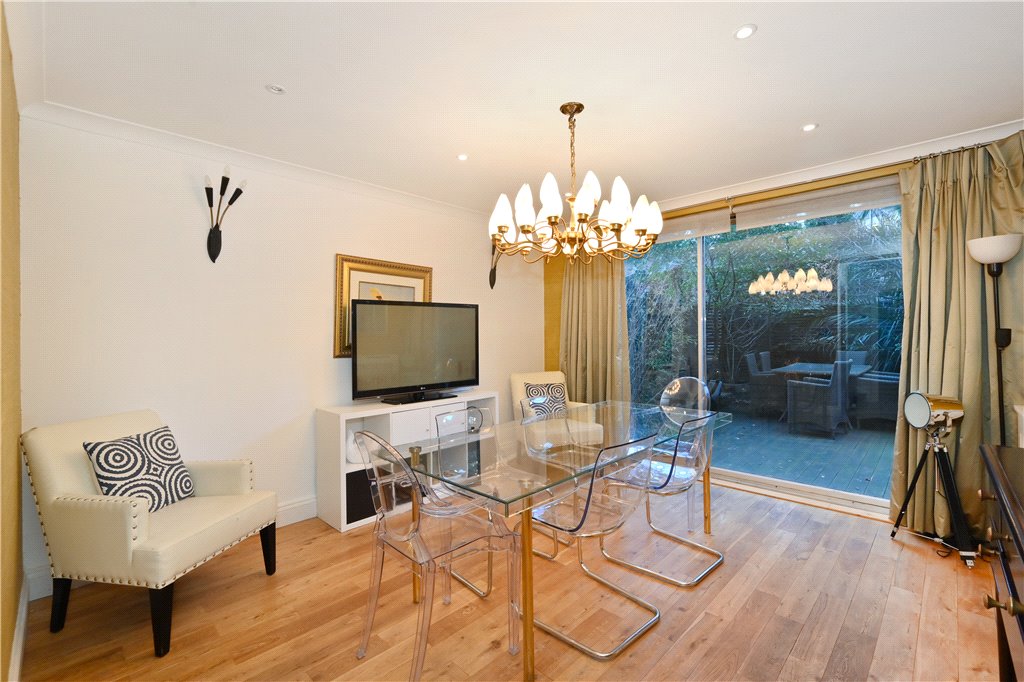 5 bed house for sale in Norfolk Crescent, London  - Property Image 2