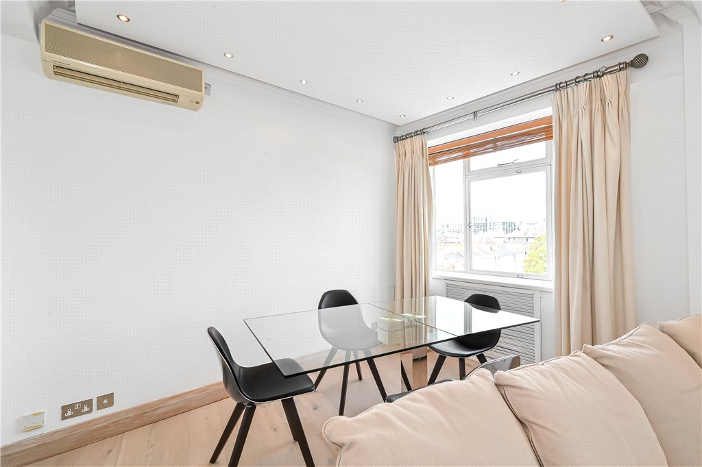 2 bed apartment for sale in Lowndes Street, London  - Property Image 2