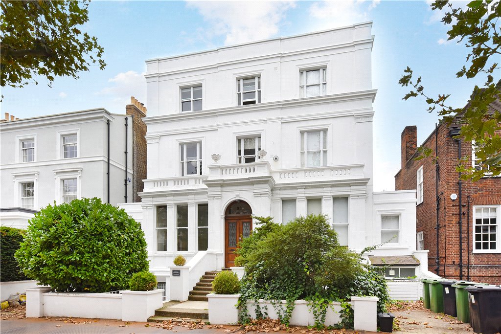 4 bed apartment to rent in Hamilton Terrace, London 0