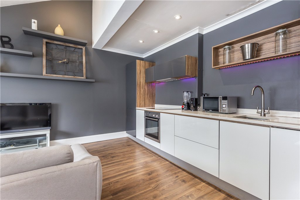 2 bed apartment for sale in Gloucester Terrace, London 1