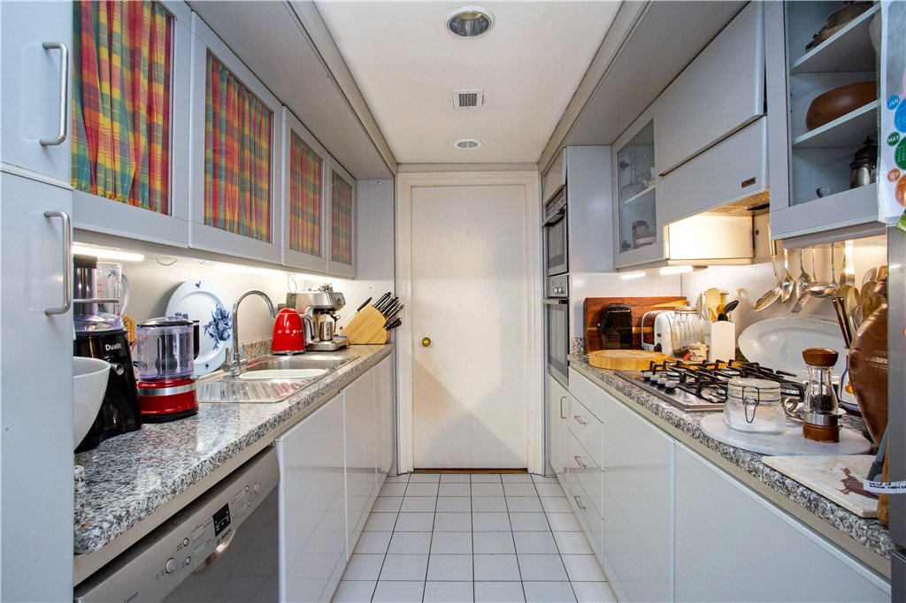 2 bed apartment for sale in Cardamom Building, 31 Shad Thames  - Property Image 3